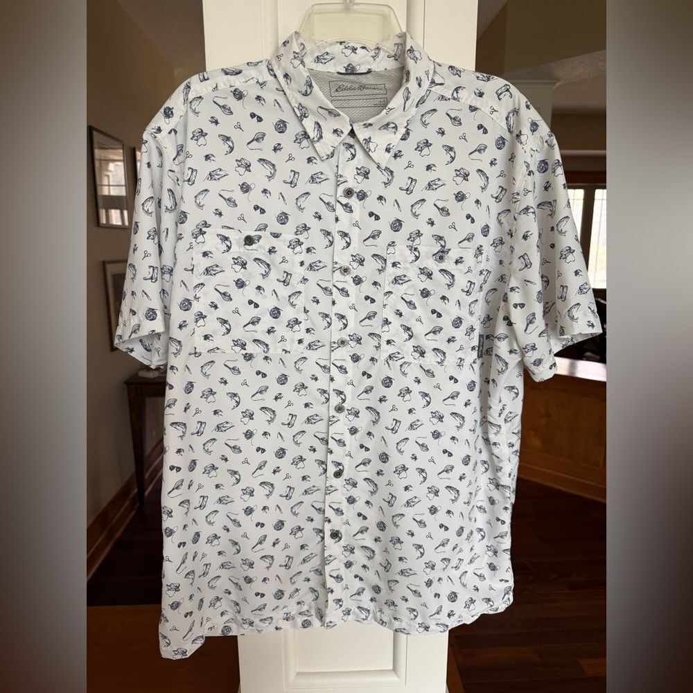 Eddie Bauer Men's Large White Fishing Patterned Shirt.